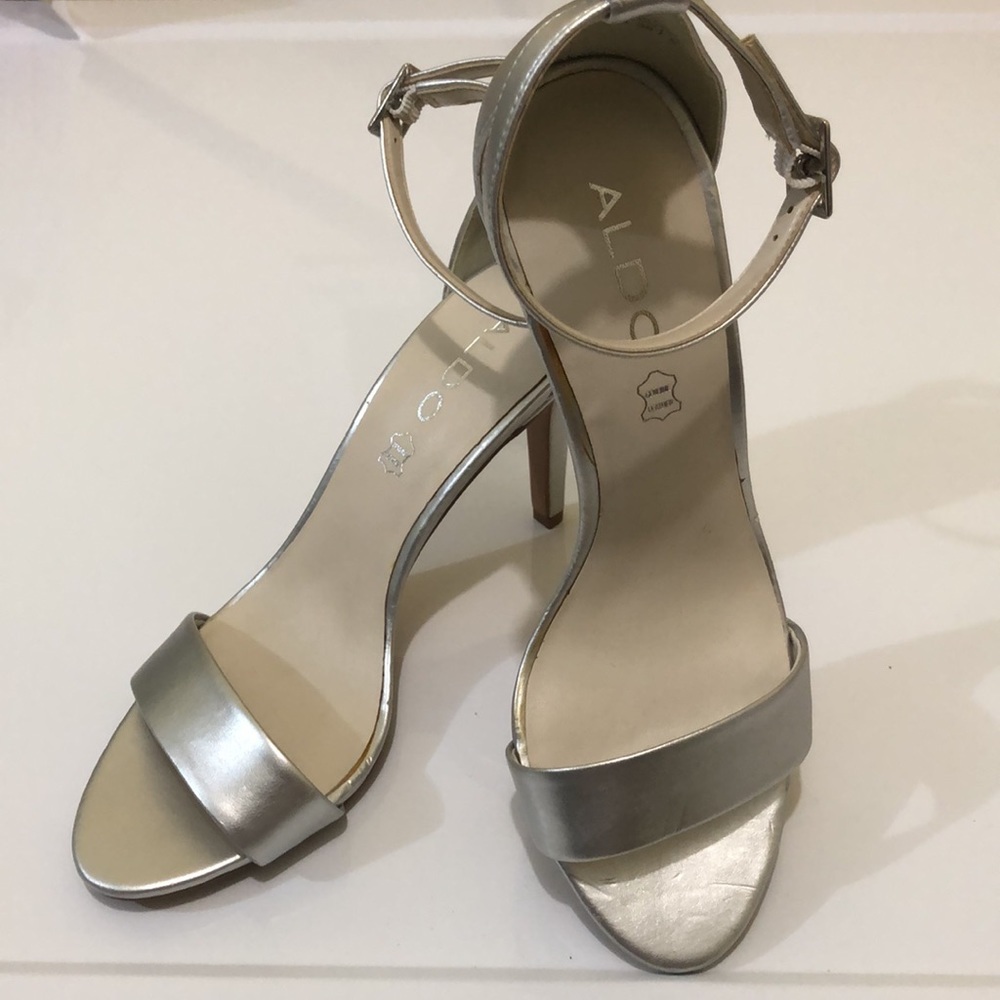 ALDO SILVER HIGH HEELS